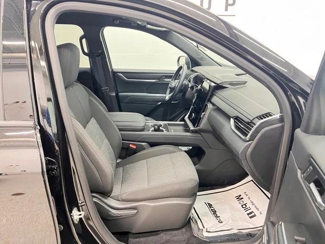 used 2025 GMC Acadia car, priced at $35,998