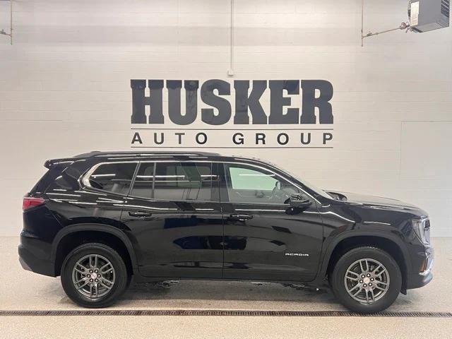 used 2025 GMC Acadia car, priced at $35,998