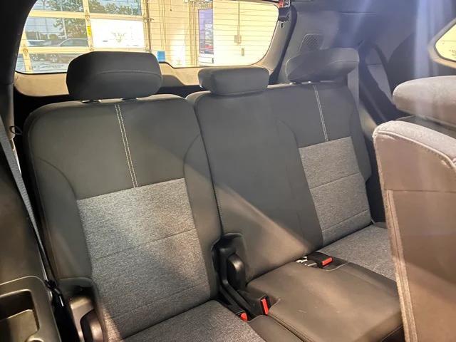 used 2025 GMC Acadia car, priced at $35,998