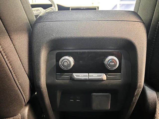 used 2025 GMC Acadia car, priced at $35,998