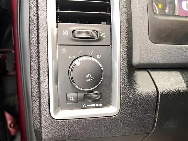 used 2019 Ram 1500 Classic car, priced at $24,998