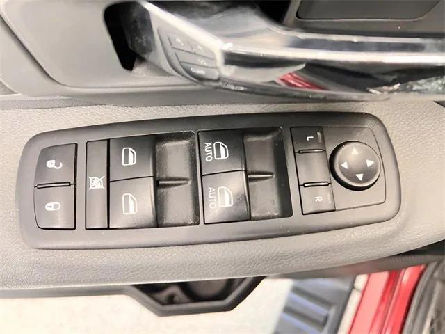 used 2019 Ram 1500 Classic car, priced at $24,998