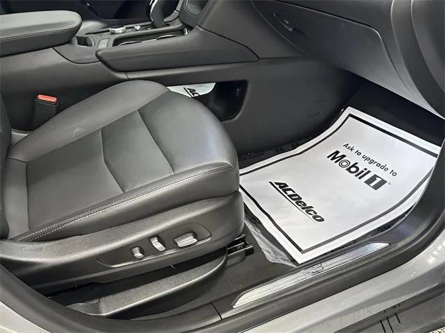 used 2023 Cadillac XT5 car