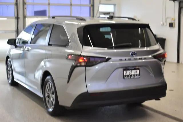 used 2024 Toyota Sienna car, priced at $42,998