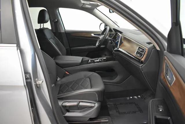 used 2024 Volkswagen Atlas car, priced at $31,998