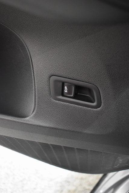 used 2024 Volkswagen Atlas car, priced at $31,998