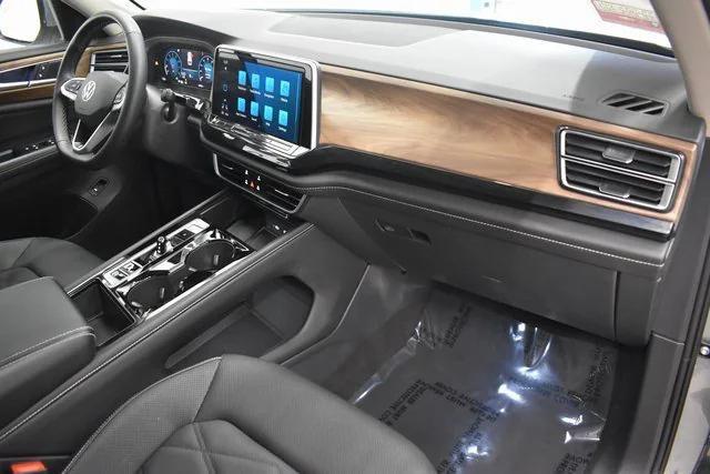 used 2024 Volkswagen Atlas car, priced at $31,998