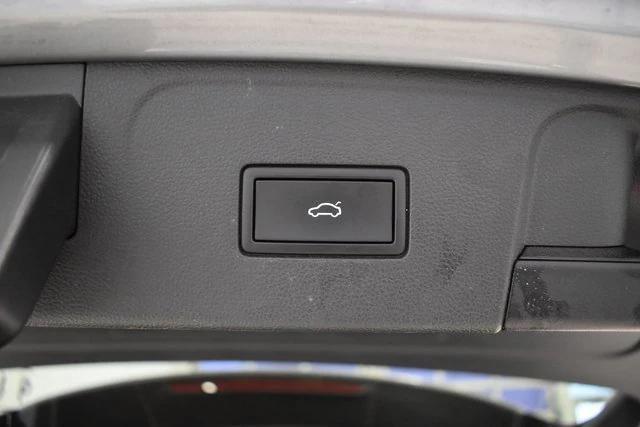 used 2024 Volkswagen Atlas car, priced at $31,998