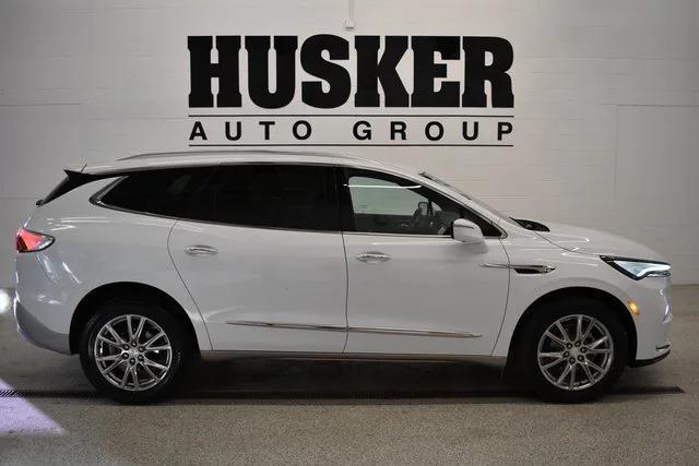 used 2022 Buick Enclave car, priced at $27,998