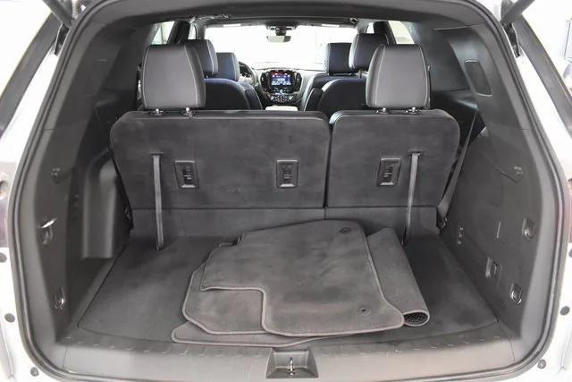 used 2022 Chevrolet Traverse car, priced at $38,448