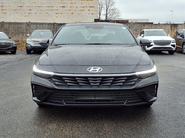 new 2025 Hyundai Elantra car, priced at $23,092