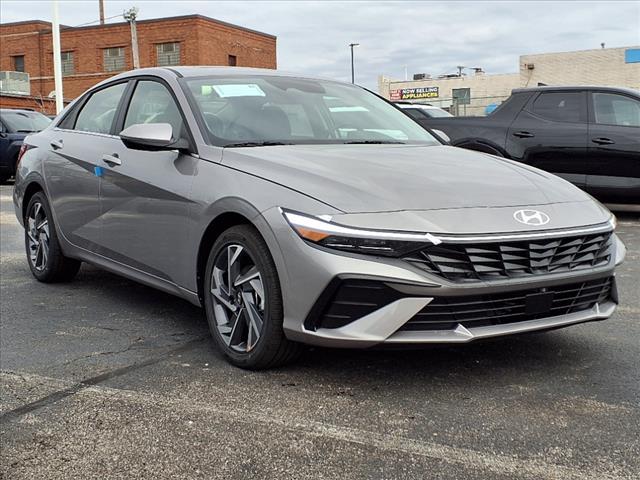 new 2025 Hyundai Elantra HEV car, priced at $30,595