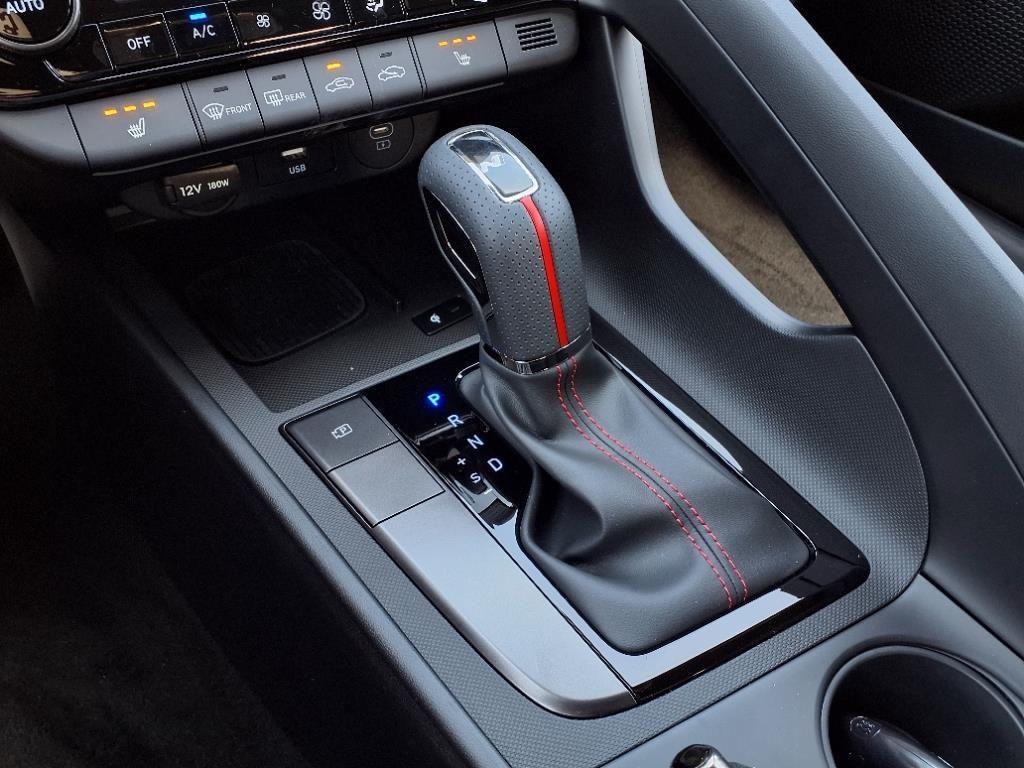 new 2025 Hyundai Elantra car, priced at $28,557