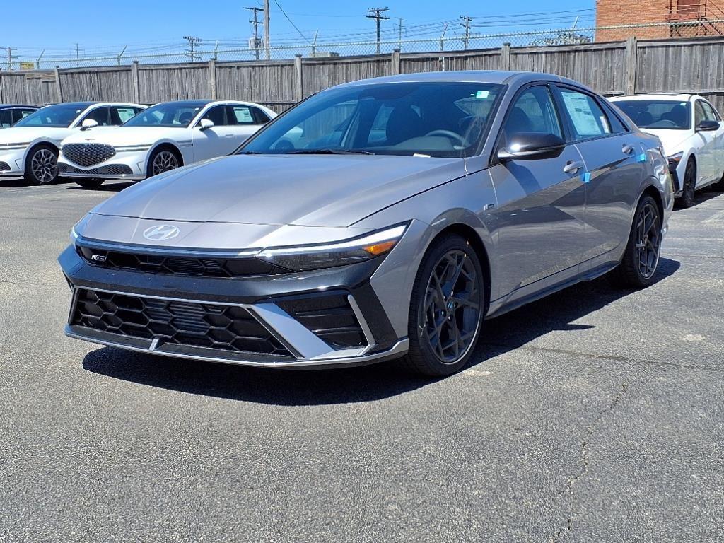 new 2025 Hyundai Elantra car, priced at $28,557