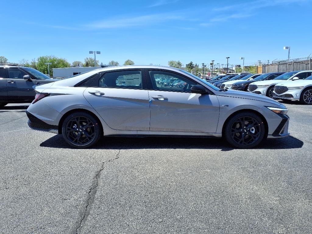 new 2025 Hyundai Elantra car, priced at $28,557