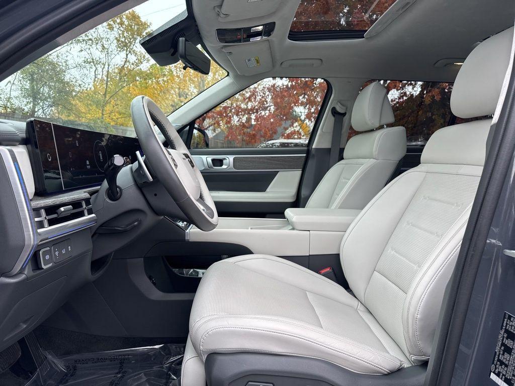 used 2024 Hyundai Santa Fe car, priced at $38,208