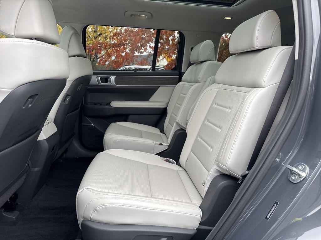 used 2024 Hyundai Santa Fe car, priced at $38,208