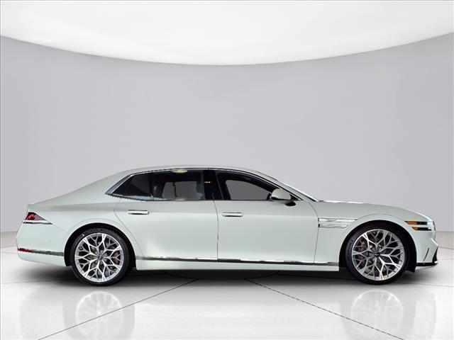 new 2025 Genesis G90 car, priced at $98,475