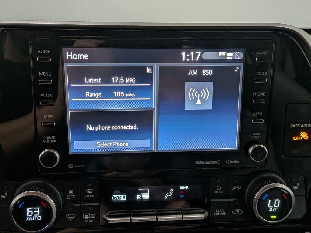 used 2022 Toyota Highlander car, priced at $33,919