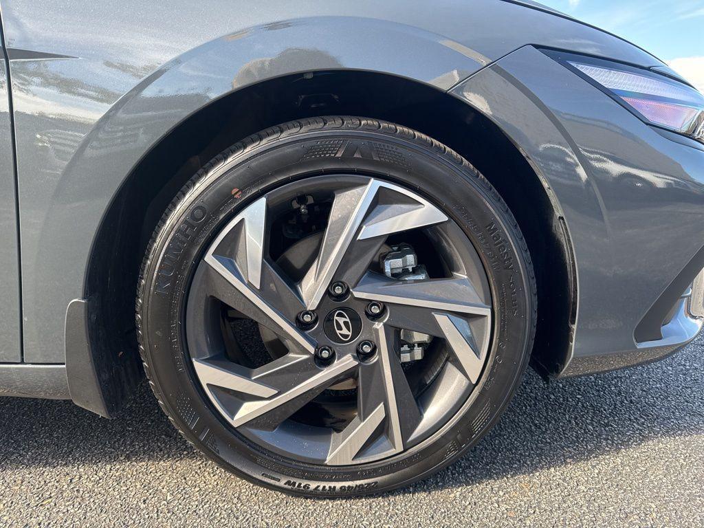 used 2025 Hyundai Elantra car, priced at $20,312