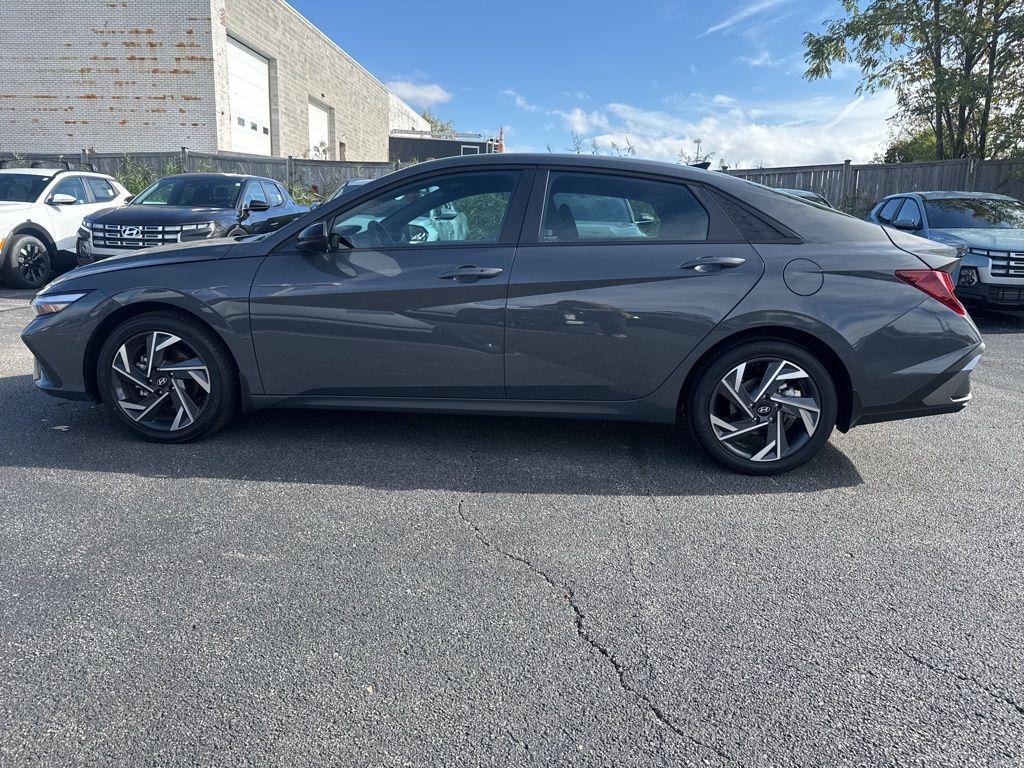 used 2025 Hyundai Elantra car, priced at $20,312