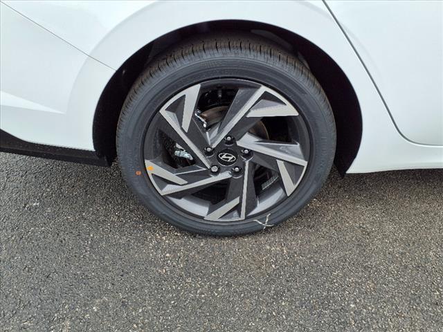 new 2025 Hyundai Elantra car, priced at $26,003