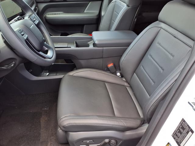 new 2025 Hyundai Santa Fe car, priced at $47,533