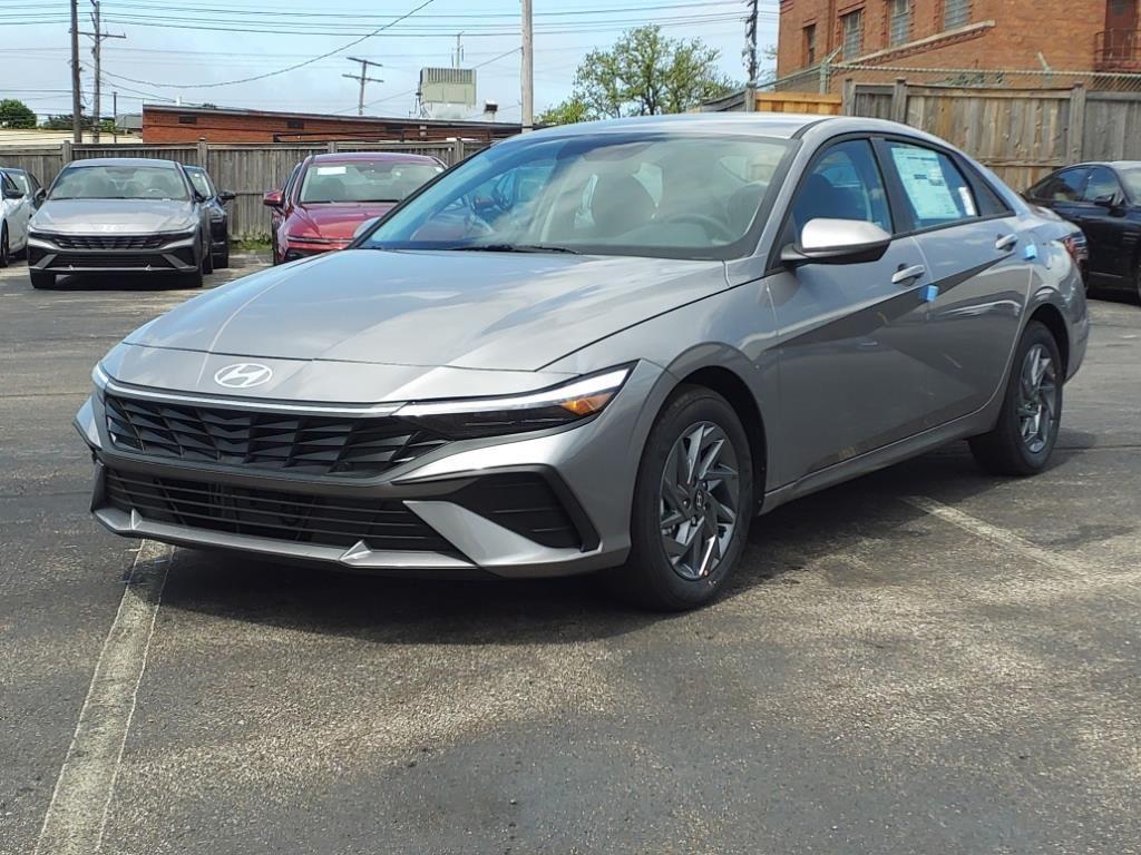new 2025 Hyundai ELANTRA HEV car, priced at $25,520