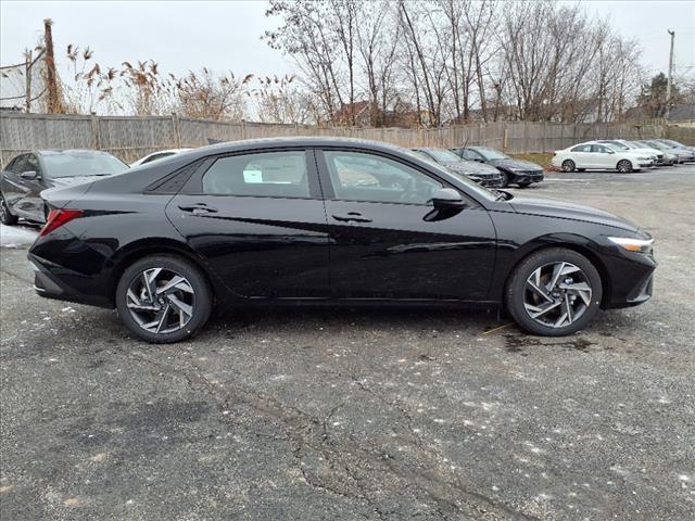 new 2025 Hyundai Elantra car, priced at $22,236