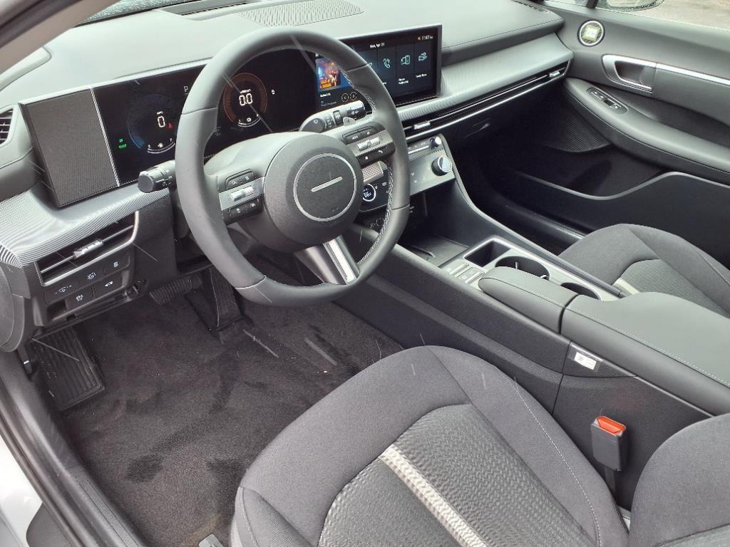 new 2025 Hyundai Sonata Hybrid car, priced at $30,726