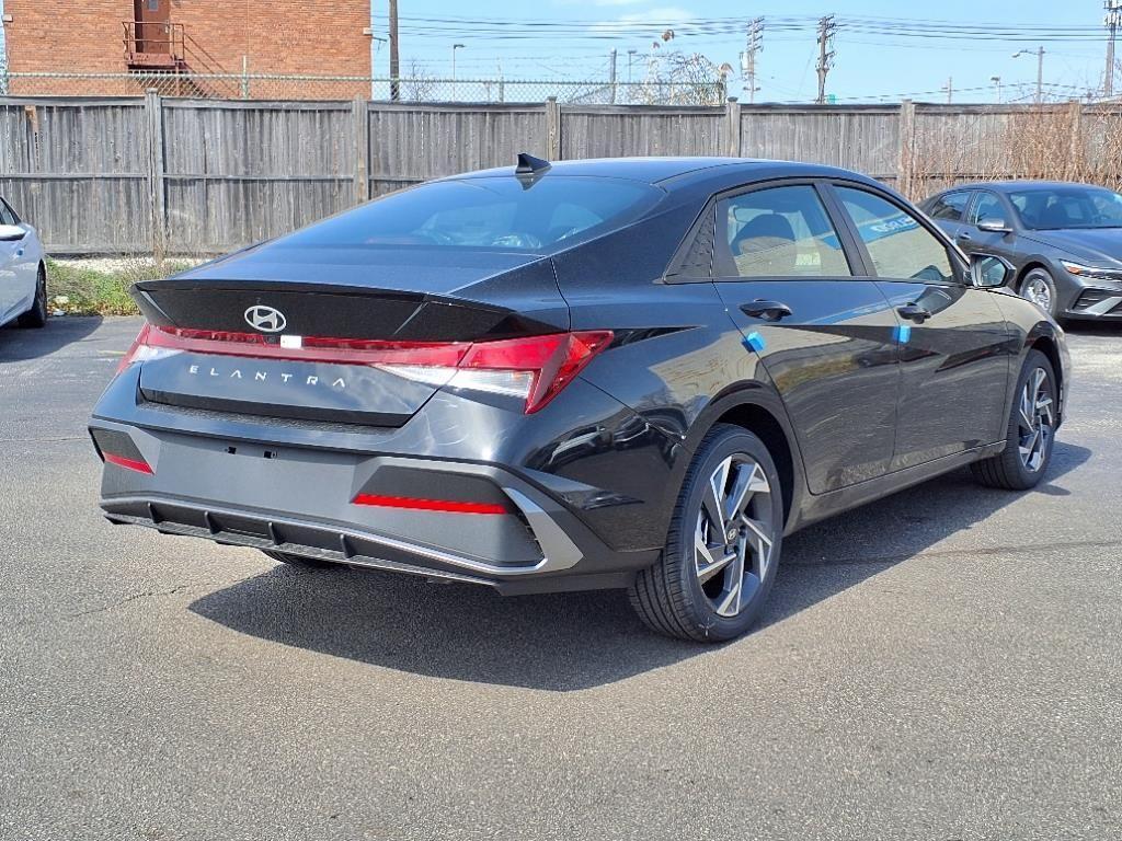 new 2025 Hyundai Elantra car, priced at $23,104