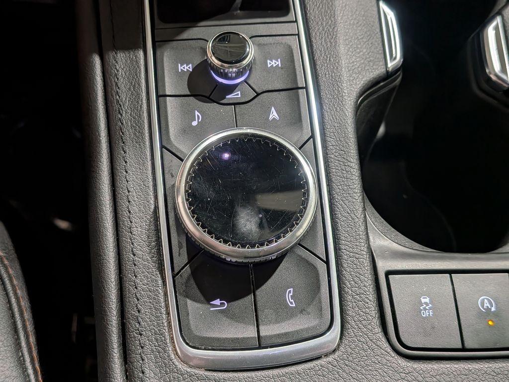 used 2022 Cadillac XT4 car, priced at $30,688