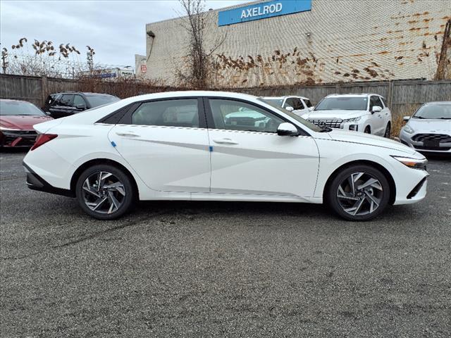 new 2025 Hyundai Elantra car, priced at $27,862