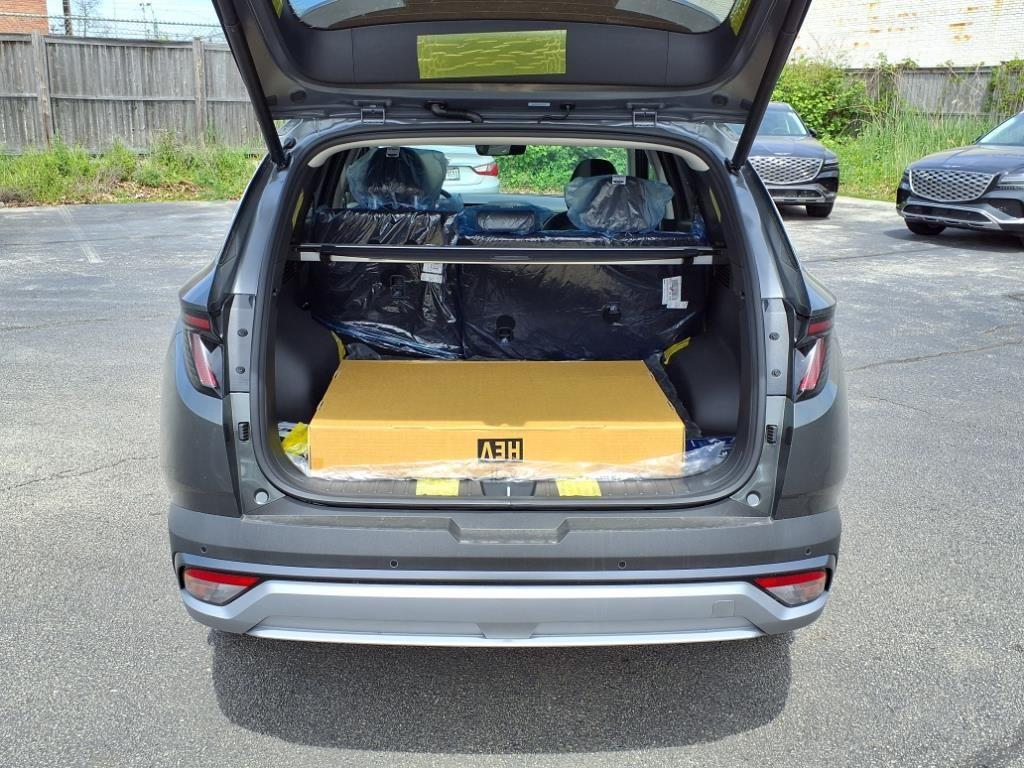 new 2025 Hyundai TUCSON Hybrid car, priced at $42,175
