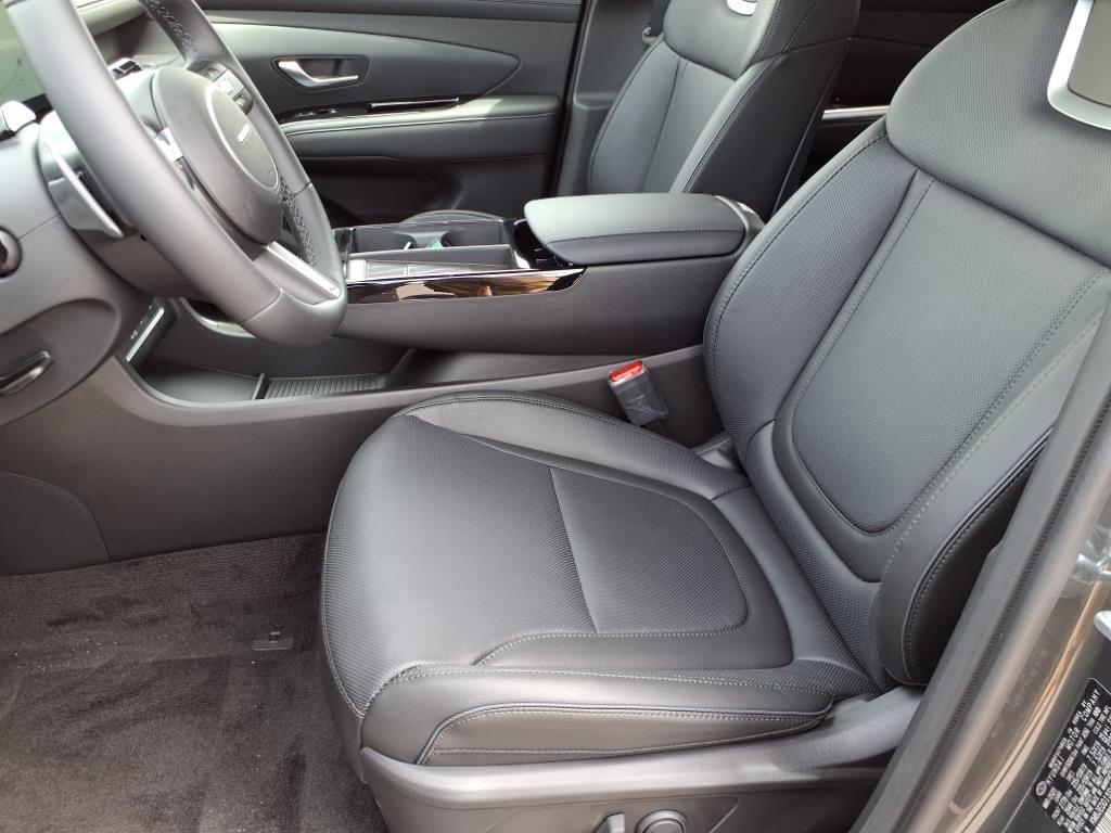 new 2025 Hyundai TUCSON Hybrid car, priced at $42,175