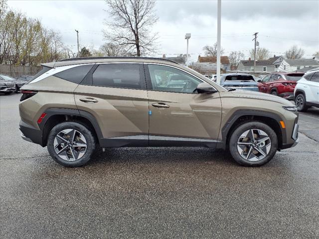 new 2025 Hyundai TUCSON Hybrid car, priced at $36,436