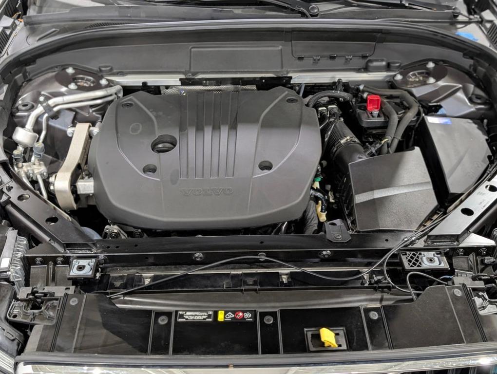 used 2022 Volvo XC60 car, priced at $33,294