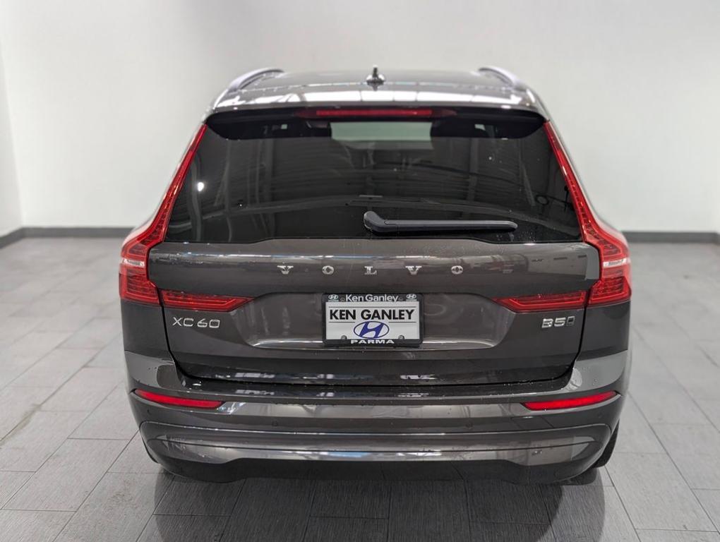 used 2022 Volvo XC60 car, priced at $33,294