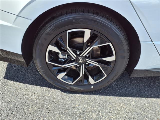 new 2025 Hyundai Sonata car, priced at $28,680