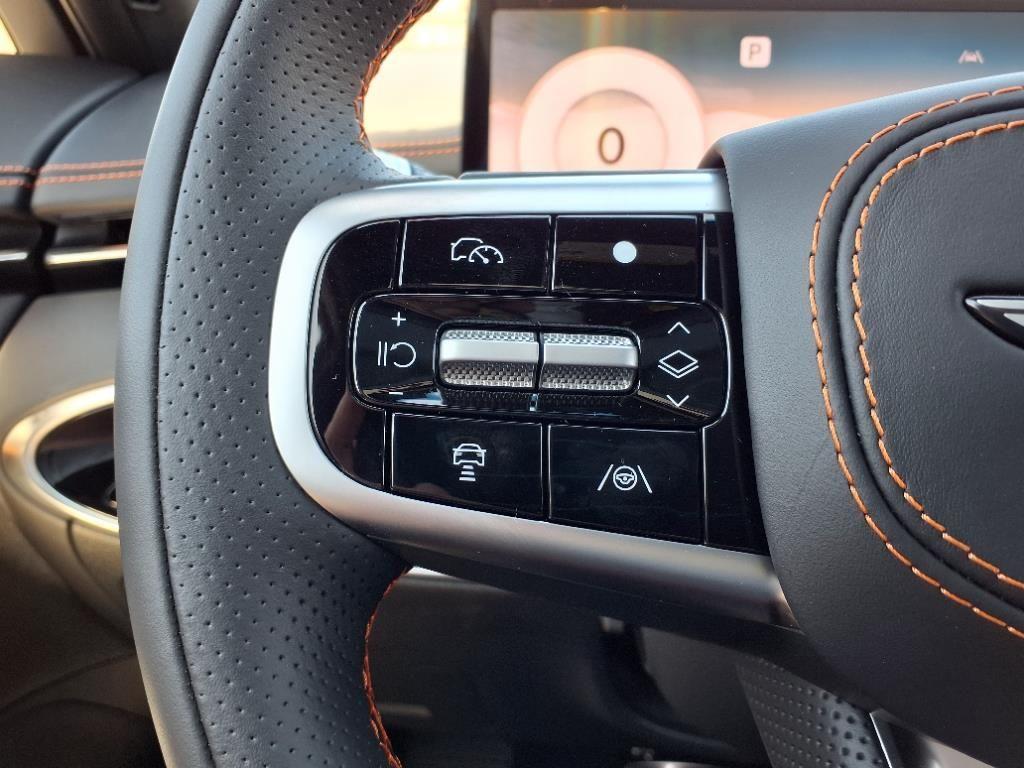 new 2026 Genesis GV70 car