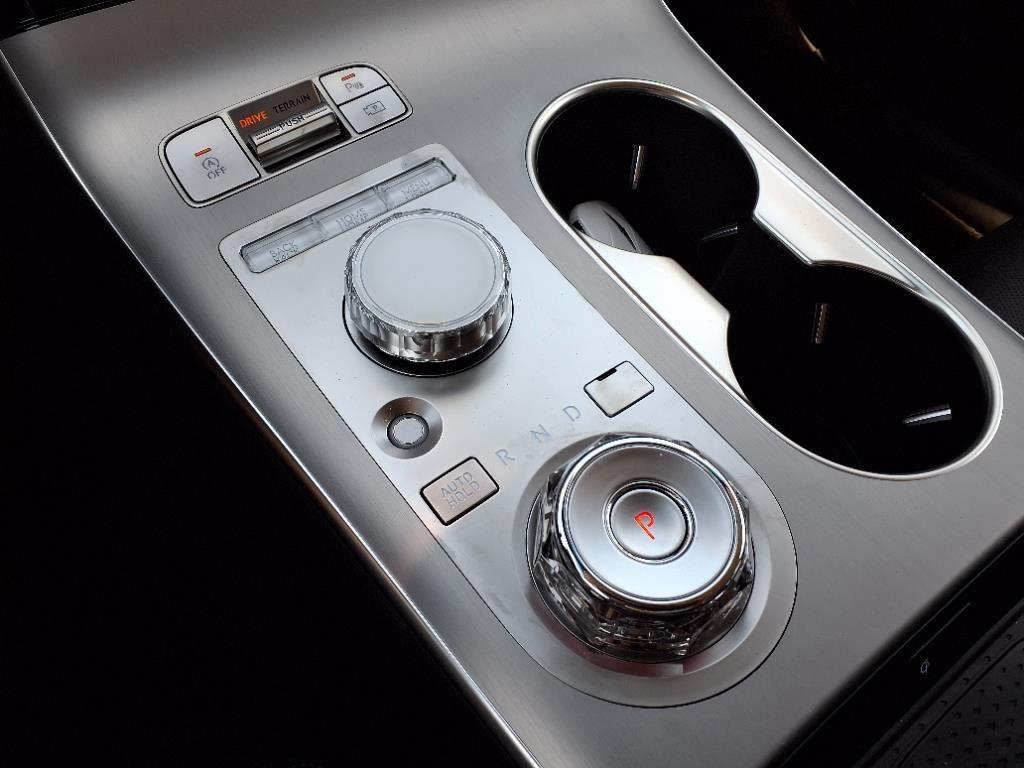new 2026 Genesis GV70 car