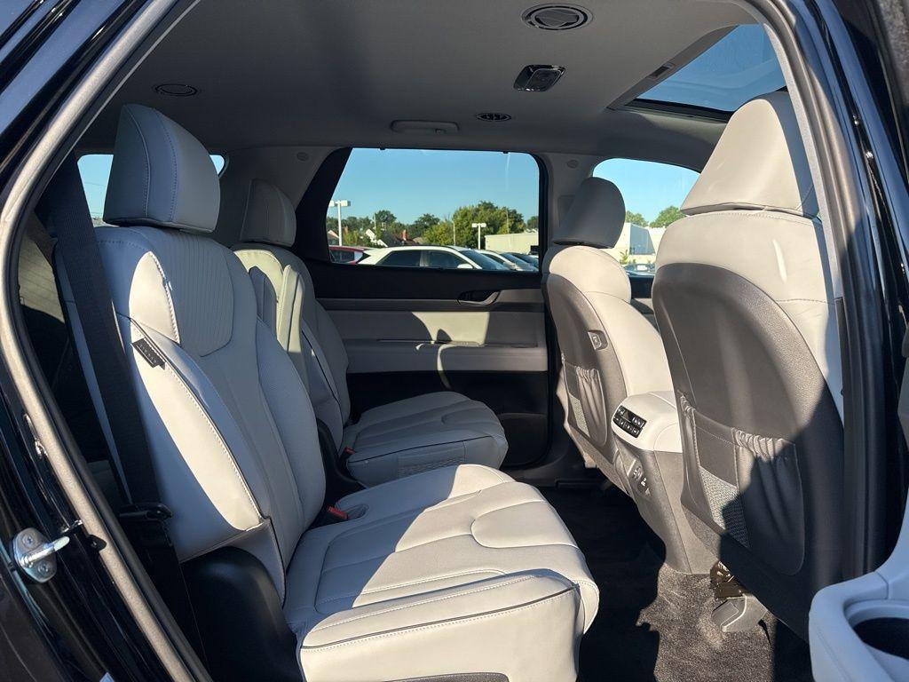 used 2025 Hyundai Palisade car, priced at $41,295