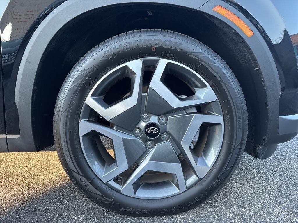 used 2025 Hyundai Palisade car, priced at $41,295