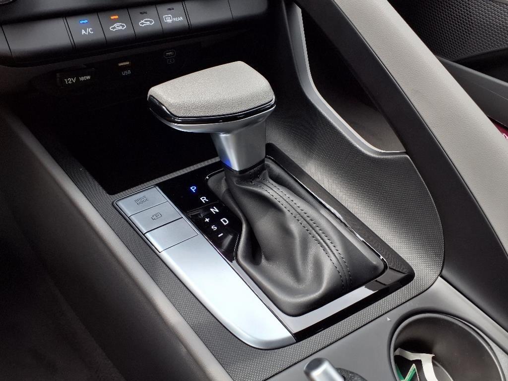 new 2025 Hyundai Elantra car, priced at $22,709