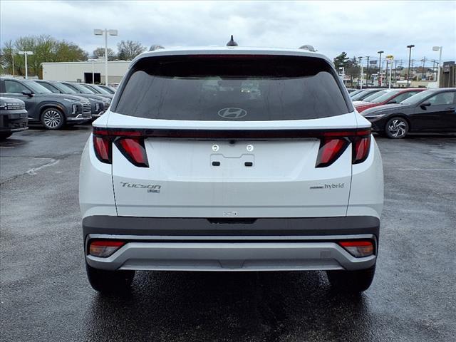new 2025 Hyundai TUCSON Hybrid car, priced at $33,971