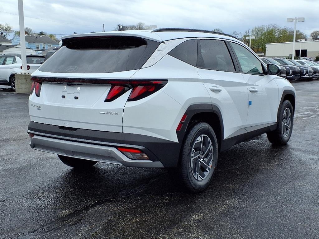 new 2025 Hyundai TUCSON Hybrid car, priced at $34,710