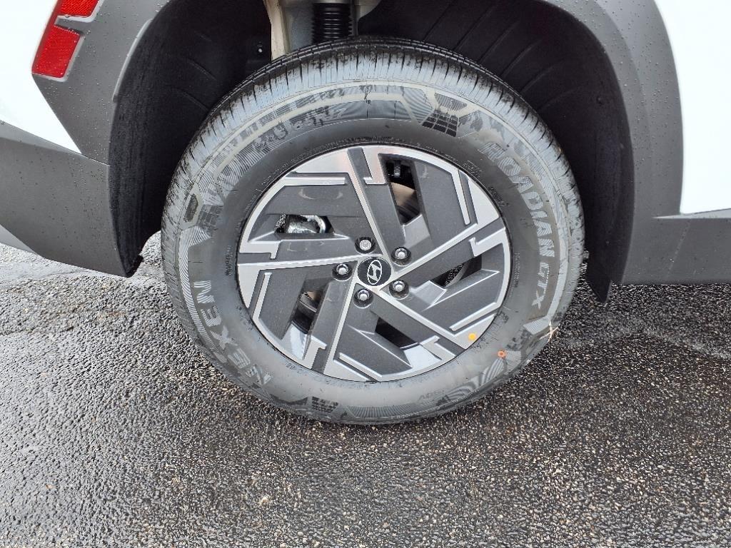 new 2025 Hyundai TUCSON Hybrid car, priced at $34,710