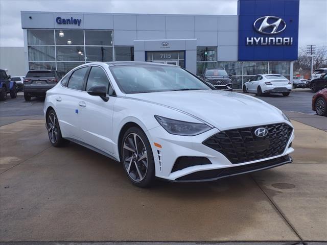 new 2023 Hyundai Sonata car, priced at $33,276