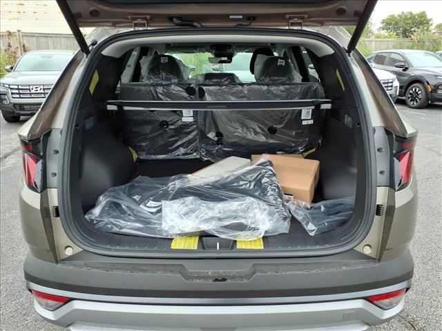 new 2025 Hyundai TUCSON Hybrid car, priced at $31,309