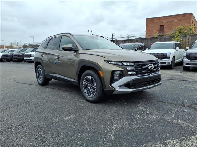 new 2025 Hyundai TUCSON Hybrid car, priced at $31,309